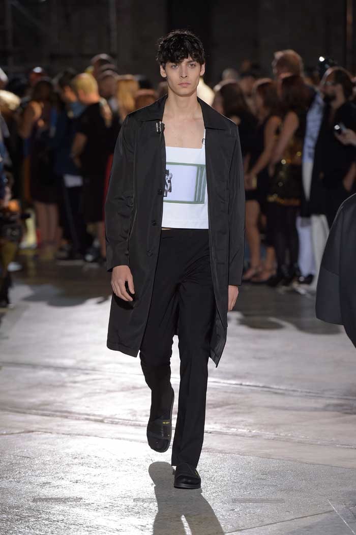 Highlights: le défilé Raf Simons SS17 à Pitti Uomo Highlights: le défilé Raf Simons SS17 à Pitti Uomo