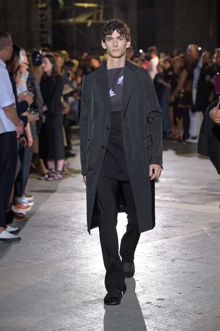 Highlights: le défilé Raf Simons SS17 à Pitti Uomo Highlights: le défilé Raf Simons SS17 à Pitti Uomo