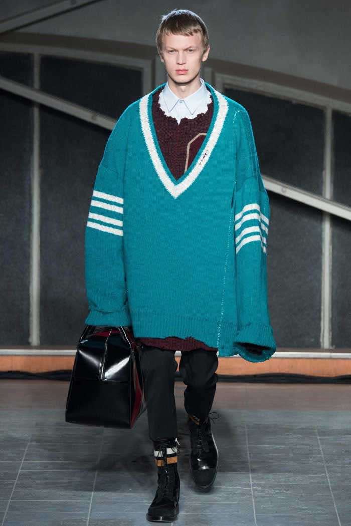 Mode masculine pour l'hiver prochain: du XXL, du rose, des carreaux à gogo Mode masculine pour l'hiver prochain: du XXL, du rose, des carreaux à gogo