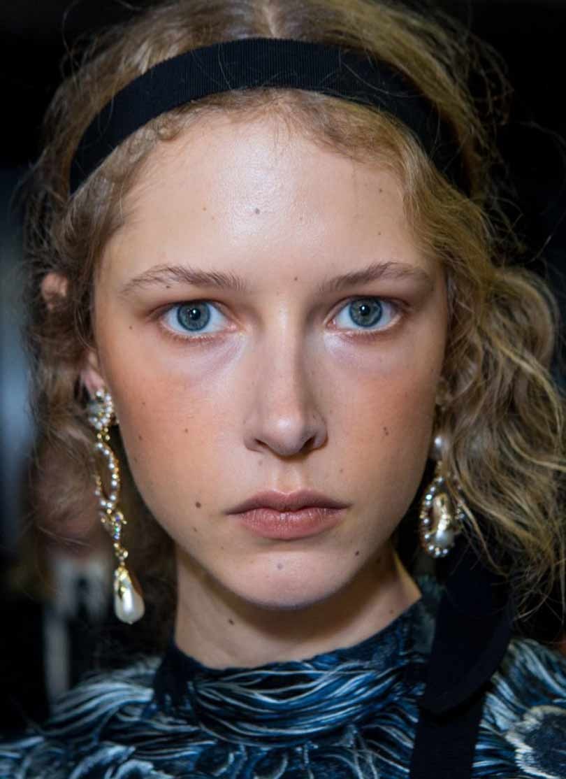 En image : 8 choses à savoir de la collaboration Erdem X H&M En image : 8 choses à savoir de la collaboration Erdem X H&M
