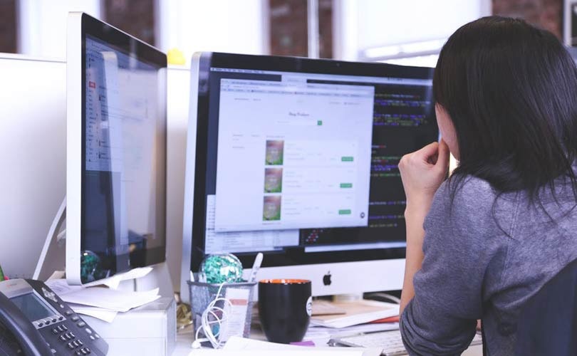 Votre premier emploi dans la mode : comment passer du statut de stagiaire à celui d'employé ? Votre premier emploi dans la mode : comment passer du statut de stagiaire à celui d'employé ?