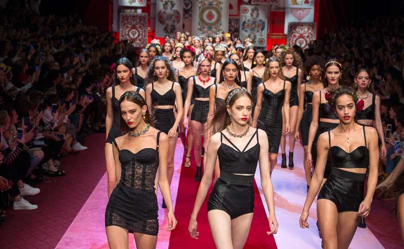 Mode à Milan: "Dames de coeur" avec Dolce & Gabbana Mode à Milan: "Dames de coeur" avec Dolce & Gabbana