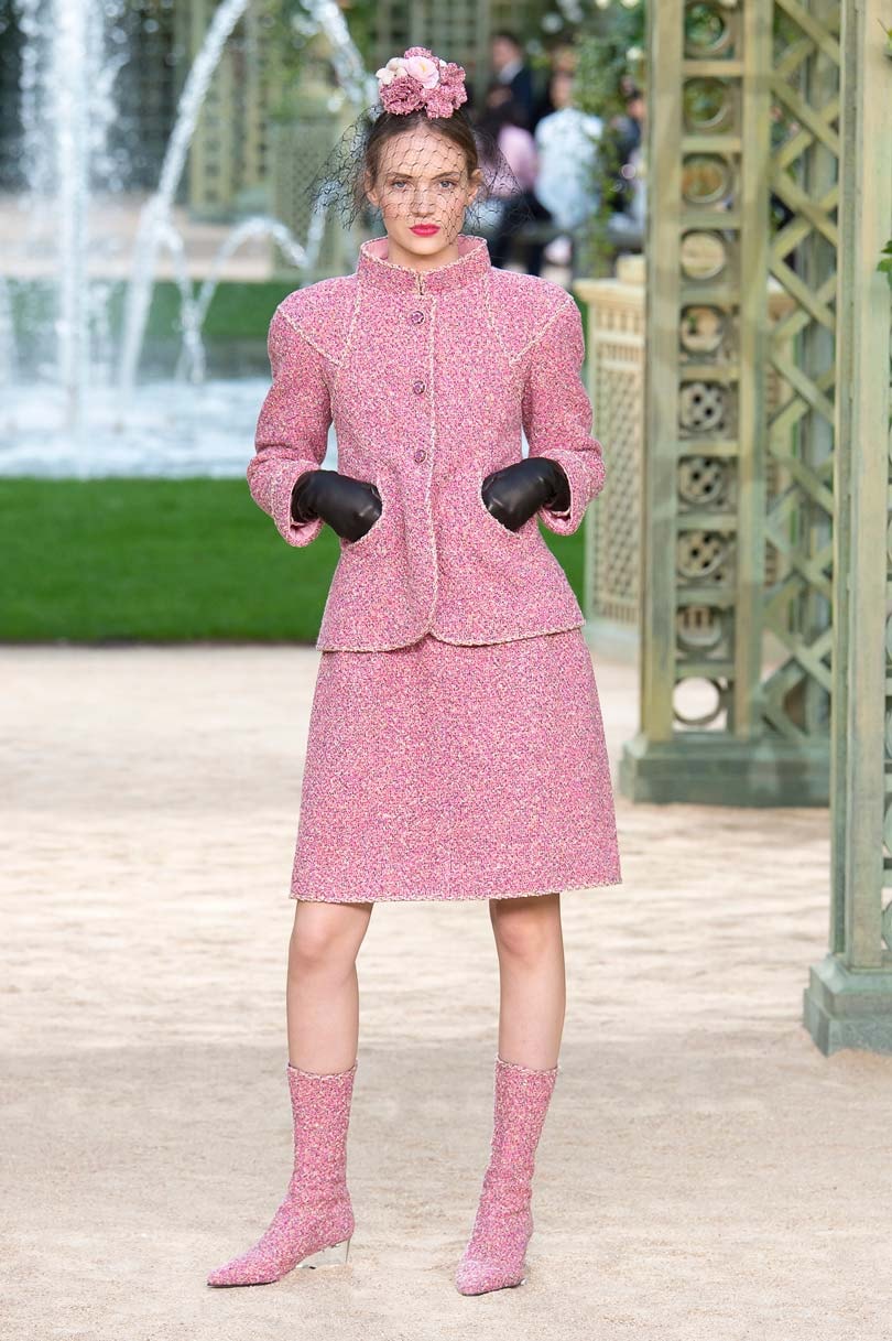 Haute couture: Chanel au nom de la rose Haute couture: Chanel au nom de la rose
