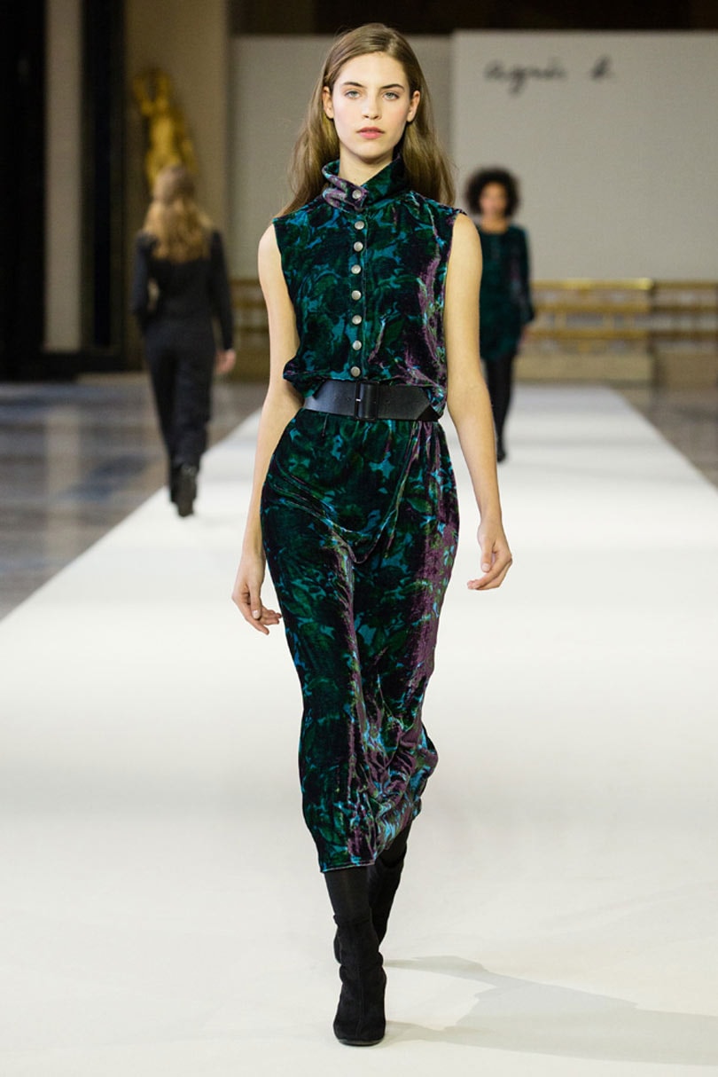 Fashion Week Paris : l'univers d'Agnès b. fusionne avec la jeune création de mode et la scène rap Fashion Week Paris : l'univers d'Agnès b. fusionne avec la jeune création de mode et la scène rap