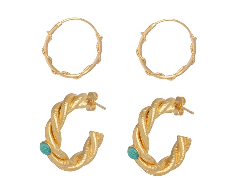 Tendance été 2018 : Dear Charlotte ajoute du prêt-à-porter et de l'accessoire à ses bijoux Tendance été 2018 : Dear Charlotte ajoute du prêt-à-porter et de l'accessoire à ses bijoux