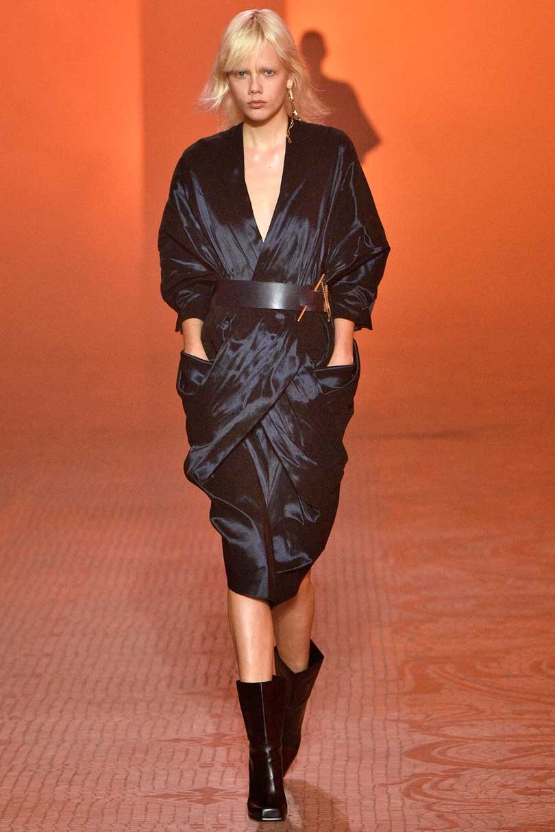Poiret à la Fashion Week: la délicate renaissance d'une maison historique Poiret à la Fashion Week: la délicate renaissance d'une maison historique