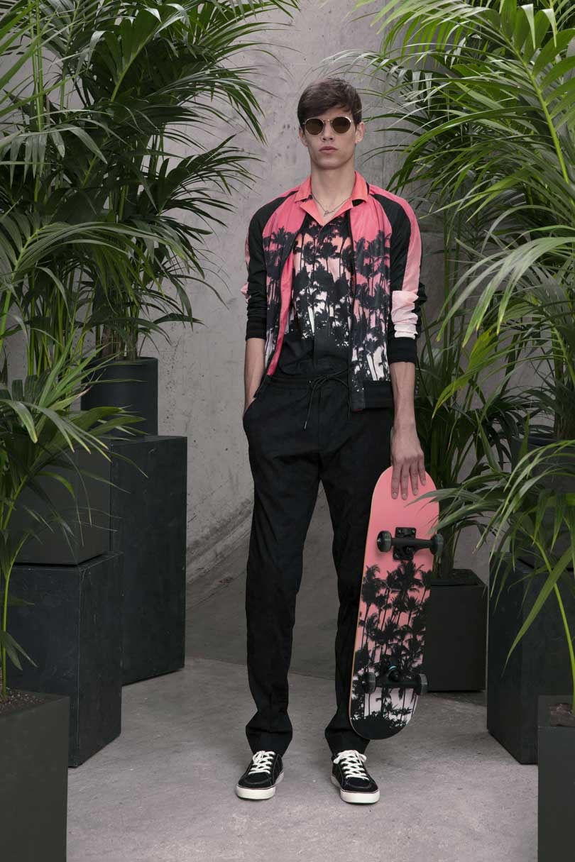 Maxime Simoëns : l'homme M.X printemps-été 2019 s'inspire des villes côtières américaines Maxime Simoëns : l'homme M.X printemps-été 2019 s'inspire des villes côtières américaines