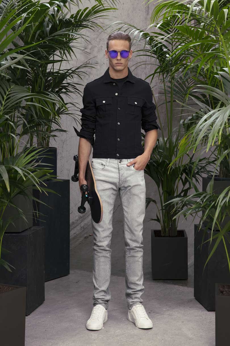 Maxime Simoëns : l'homme M.X printemps-été 2019 s'inspire des villes côtières américaines Maxime Simoëns : l'homme M.X printemps-été 2019 s'inspire des villes côtières américaines