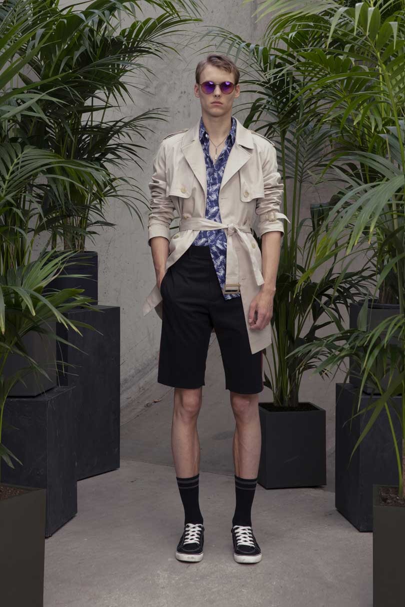 Maxime Simoëns : l'homme M.X printemps-été 2019 s'inspire des villes côtières américaines Maxime Simoëns : l'homme M.X printemps-été 2019 s'inspire des villes côtières américaines
