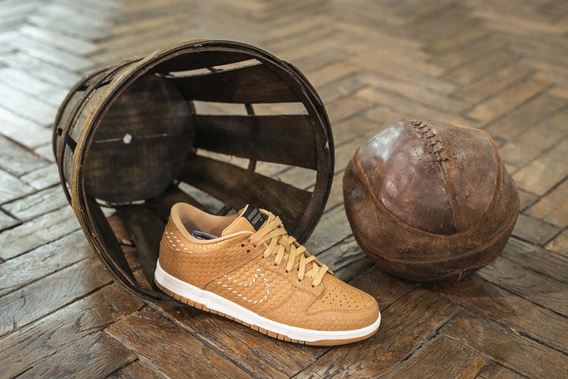 Nike rend hommage au basket avec deux nouvelles paires de Dunks Nike rend hommage au basket avec deux nouvelles paires de Dunks