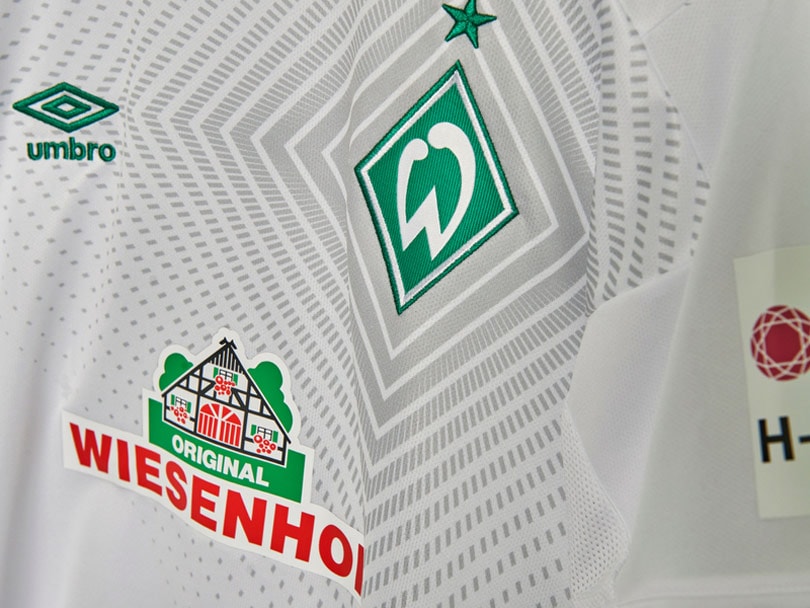 Les maillots Umbro 2018-2019 des clubs européens Les maillots Umbro 2018-2019 des clubs européens