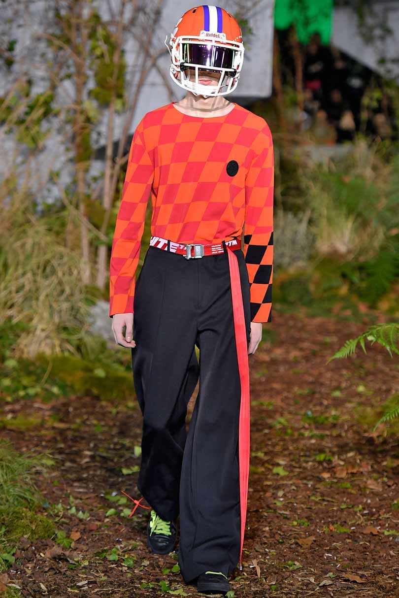 Virgil Abloh zigzague entre streetwear et classique, en attendant Vuitton Virgil Abloh zigzague entre streetwear et classique, en attendant Vuitton