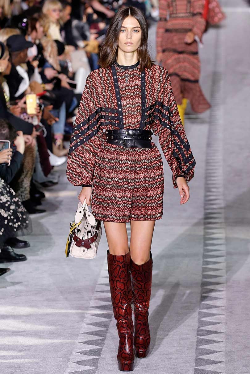 Fashion week: Longchamp profite du départ de grands noms, files d'attente chez Siriano Fashion week: Longchamp profite du départ de grands noms, files d'attente chez Siriano
