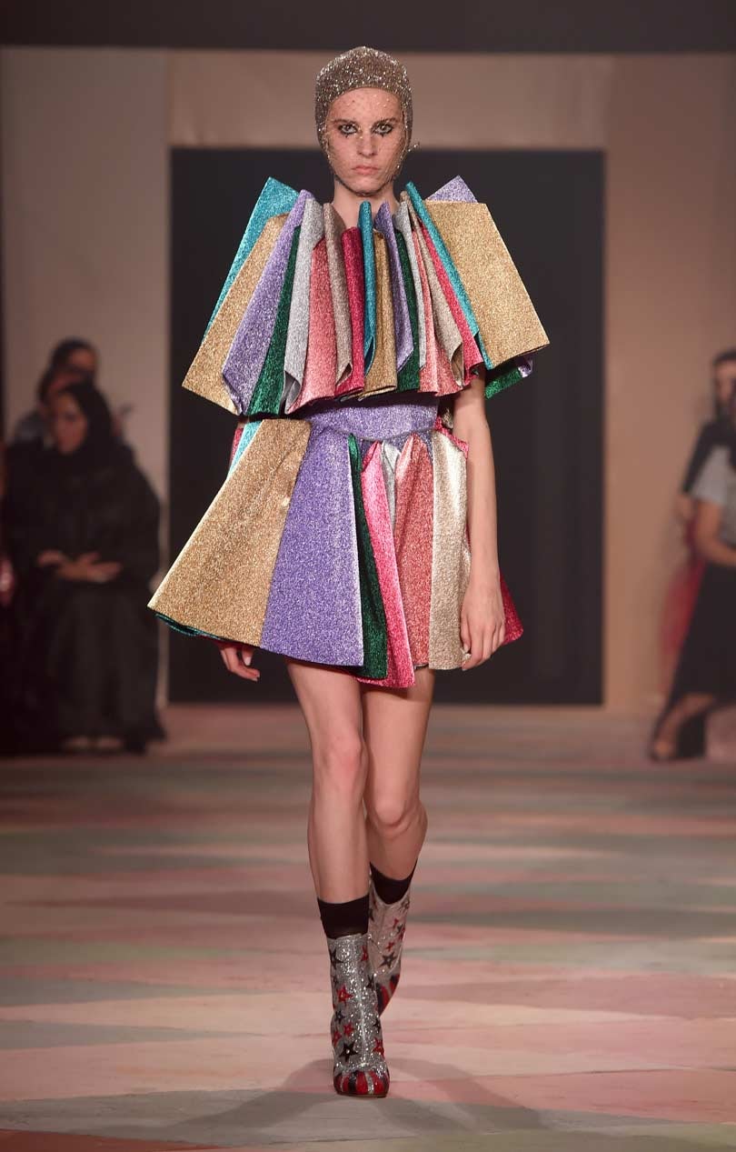 Dior dévoile une collection "capsule" à son premier défilé à Dubaï Dior dévoile une collection "capsule" à son premier défilé à Dubaï