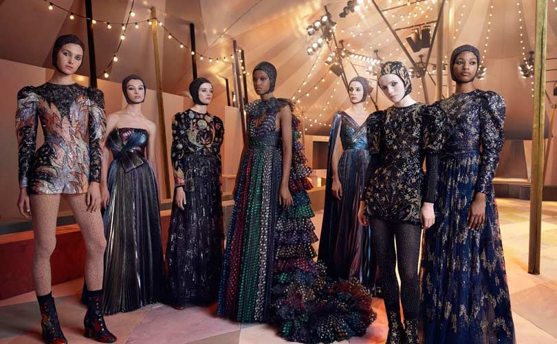 Dior dévoile une collection "capsule" à son premier défilé à Dubaï Dior dévoile une collection "capsule" à son premier défilé à Dubaï