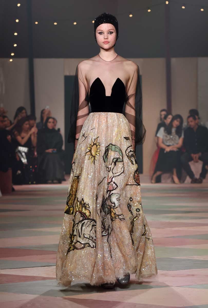 Dior dévoile une collection "capsule" à son premier défilé à Dubaï Dior dévoile une collection "capsule" à son premier défilé à Dubaï