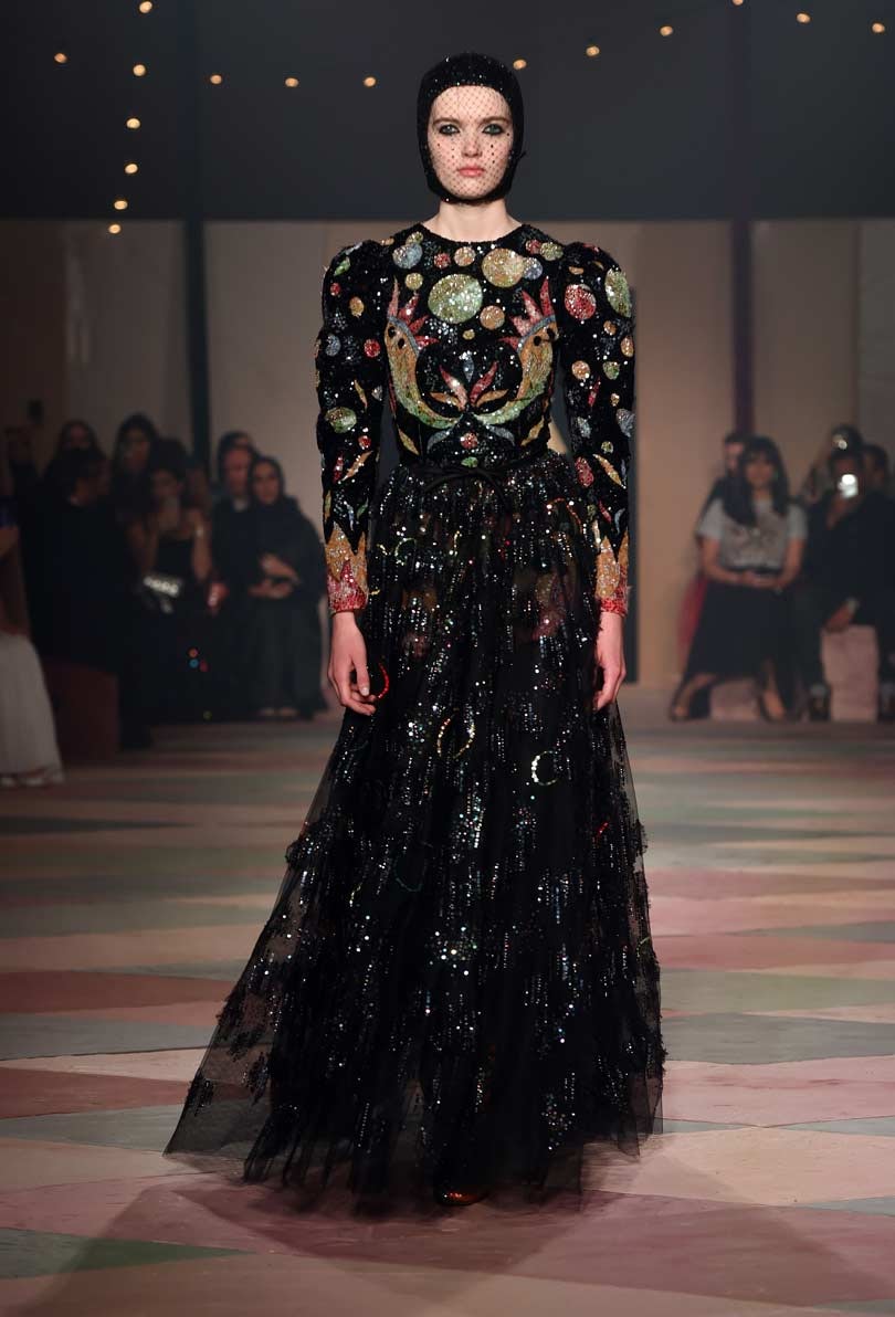 Dior dévoile une collection "capsule" à son premier défilé à Dubaï Dior dévoile une collection "capsule" à son premier défilé à Dubaï