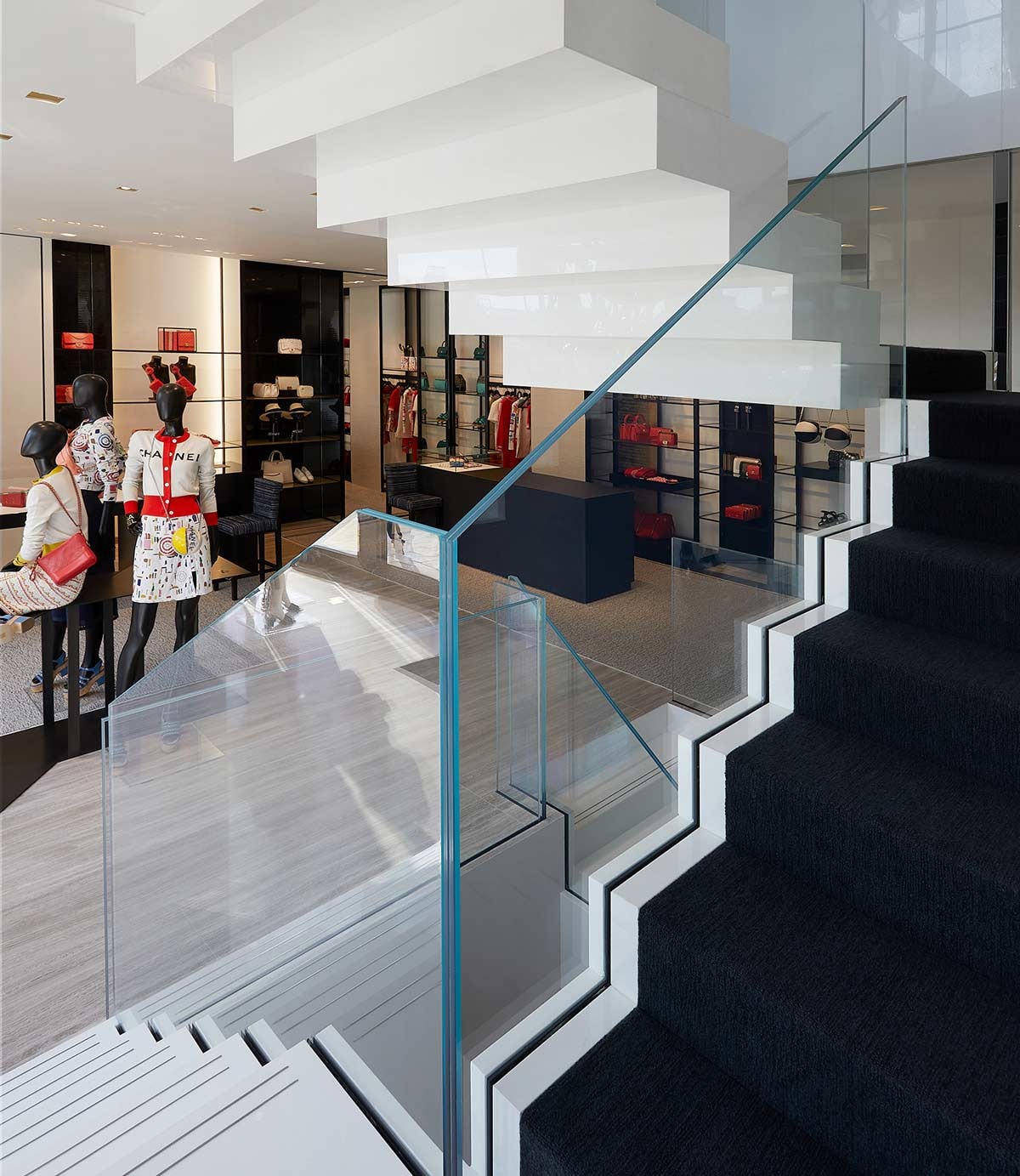 Chanel ouvre une double boutique à Monaco Chanel ouvre une double boutique à Monaco