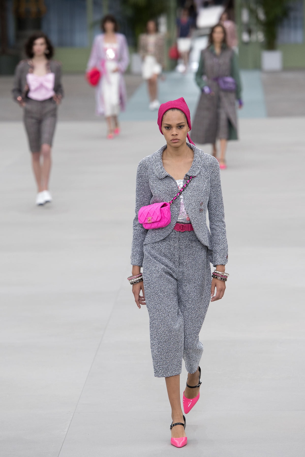 Un an plus tard : comment Chanel, Fendi et la marque Karl Lagerfeld ont continué sans Karl Un an plus tard : comment Chanel, Fendi et la marque Karl Lagerfeld ont continué sans Karl