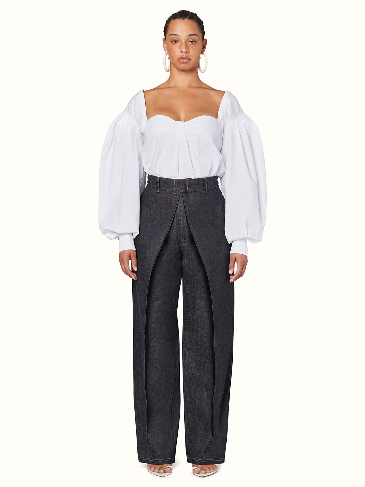 Fenty : les premières images de la collection disponible à Paris Fenty : les premières images de la collection disponible à Paris