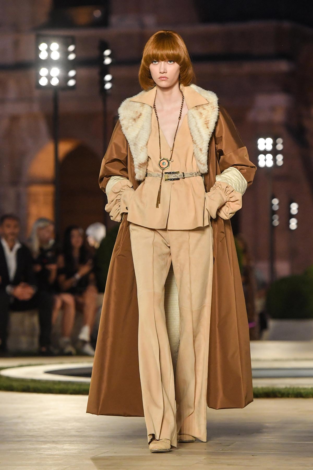 Un an plus tard : comment Chanel, Fendi et la marque Karl Lagerfeld ont continué sans Karl Un an plus tard : comment Chanel, Fendi et la marque Karl Lagerfeld ont continué sans Karl