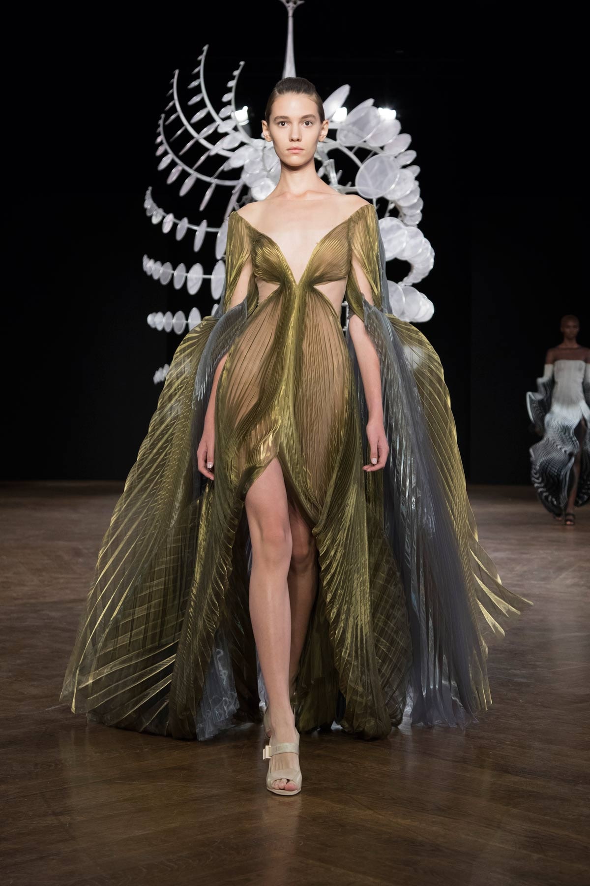 Haute couture à Paris : Schiaparelli fonctionnel, Iris Van Herpen hypnotique Haute couture à Paris : Schiaparelli fonctionnel, Iris Van Herpen hypnotique