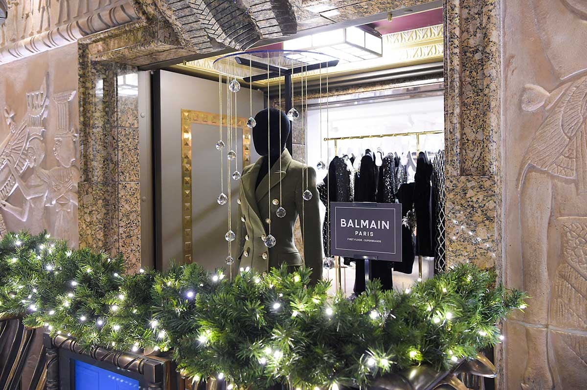 Inauguration du Balmain Button Bar chez Harrods Inauguration du Balmain Button Bar chez Harrods