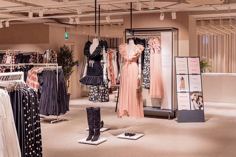 En images : le flagship H&M de Stockholm totalement rénové En images : le flagship H&M de Stockholm totalement rénové