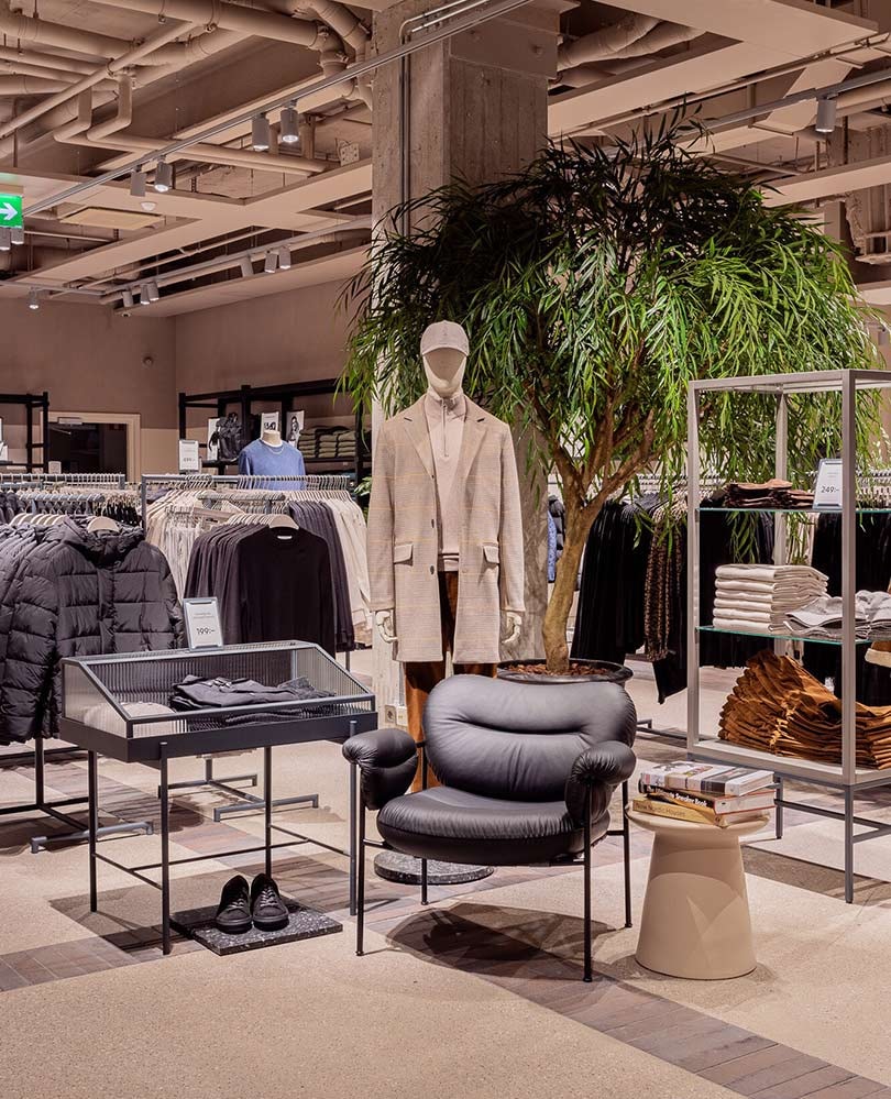 En images : le flagship H&M de Stockholm totalement rénové En images : le flagship H&M de Stockholm totalement rénové