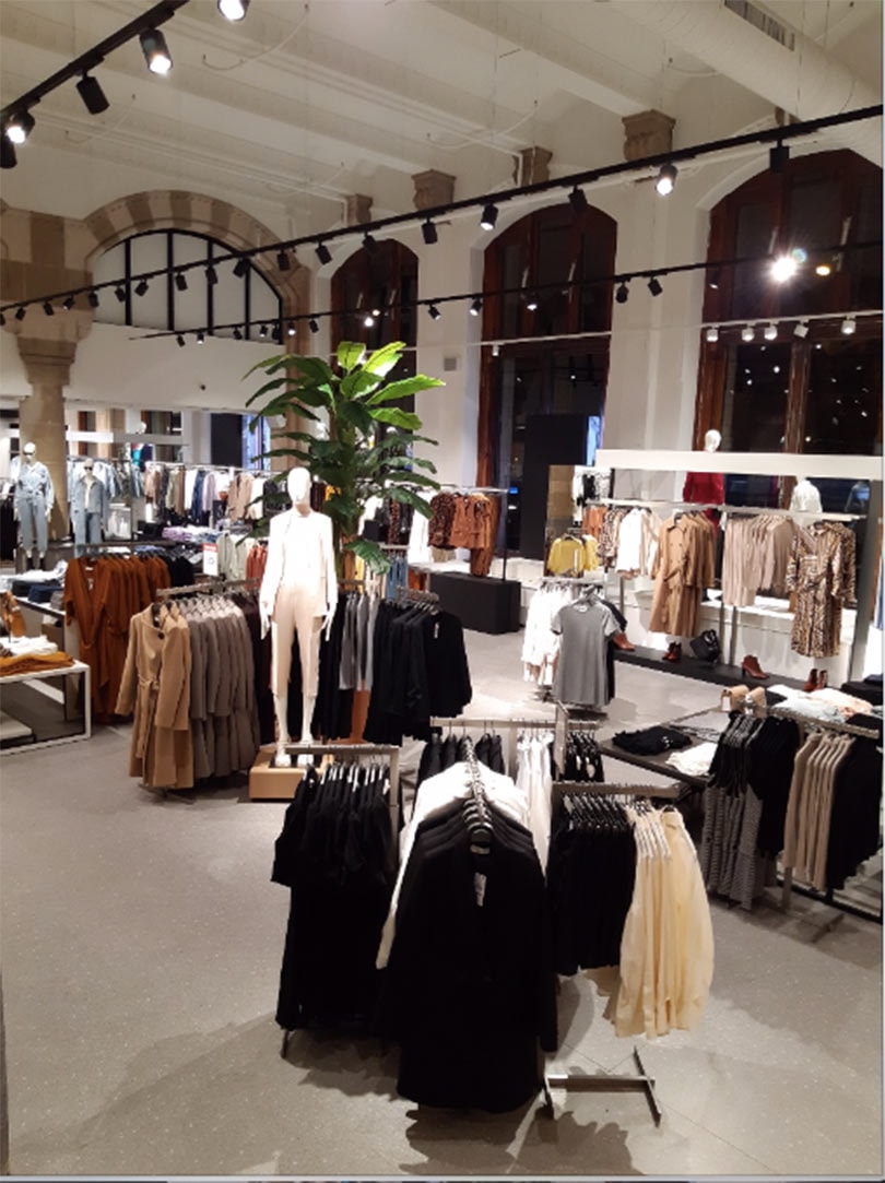 Mango agrandit et rénove sa boutique à Amsterdam Mango agrandit et rénove sa boutique à Amsterdam