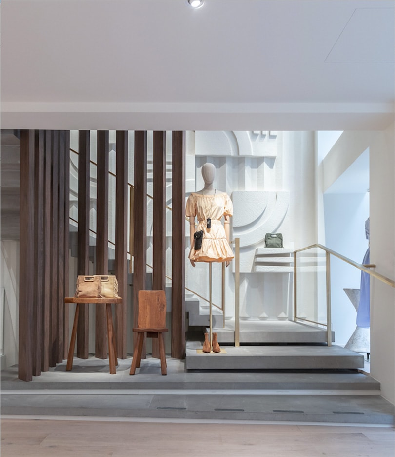 En images : découvrez la nouvelle boutique Maje rue Saint-Honoré En images : découvrez la nouvelle boutique Maje rue Saint-Honoré