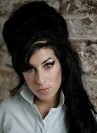Amy Winehouse, tout un icône de mode... Amy Winehouse, tout un icône de mode...