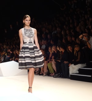 PFW : place à la working girl des temps modernes PFW : place à la working girl des temps modernes