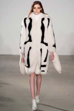 Kering entre dans le capital de la new-yorkaise Altuzarra Kering entre dans le capital de la new-yorkaise Altuzarra